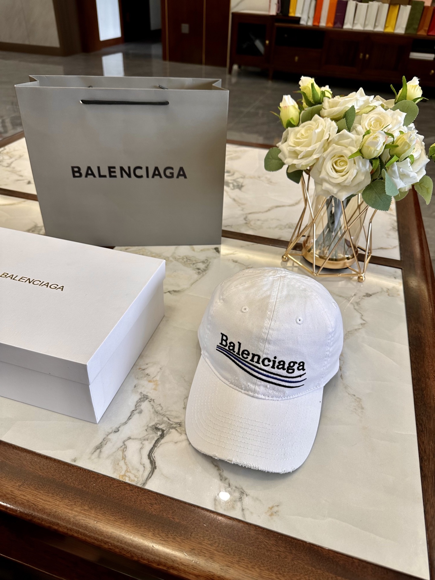 balenciaga  hat model 34